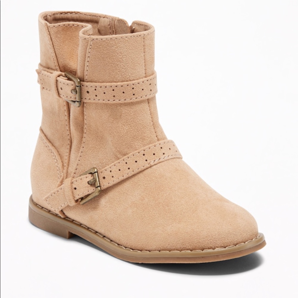 Toddler girls size 8 tan Old Navy boots